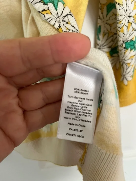 Talbots SzL Yellow Cotton Blend Cardigan with White Daisy Trim and Green Accents - Picture 6 of 6